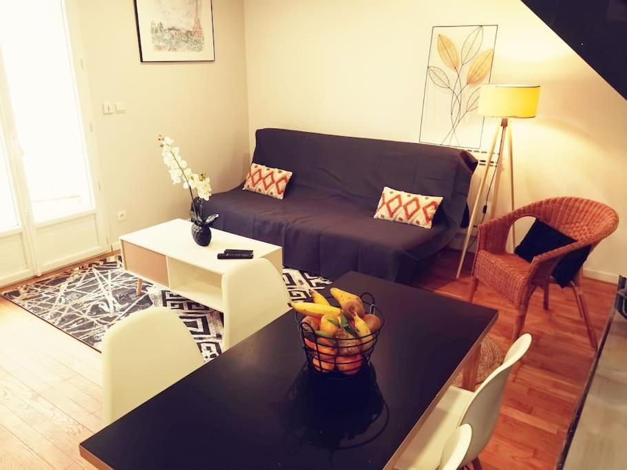 Chaleureuse Maisonnette Lyon Meyzieu Extérieur photo